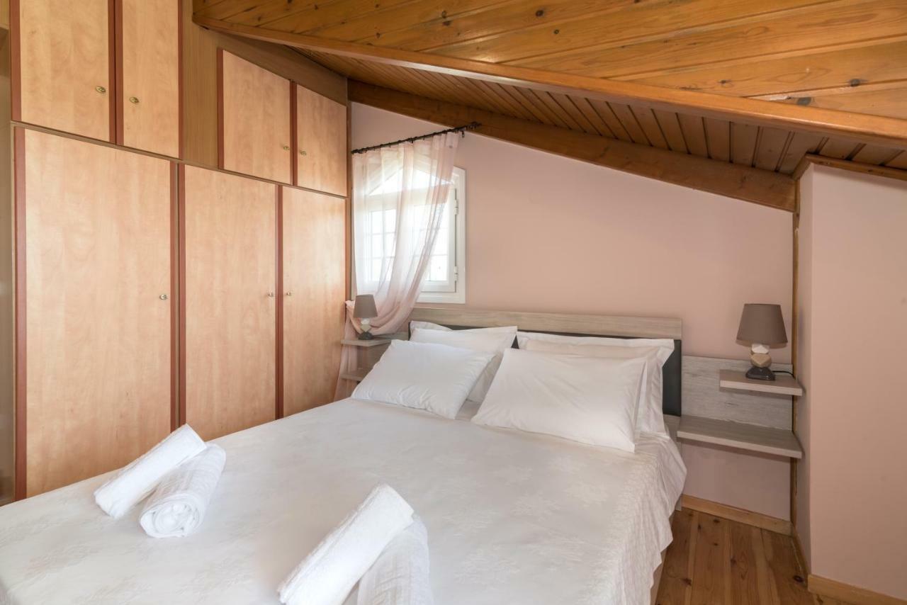 Holiday home Ismini