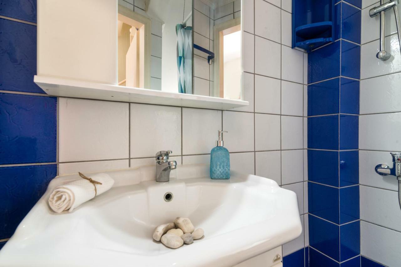 Holiday home Ismini